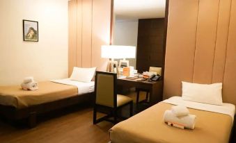 Tacloban Plaza Hotel