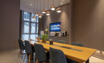 Homeinn Selected Hotel (Nanjing Railway Station Yuqiao Commercial Plaza)