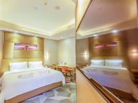 麗枫酒店(深圳机场新航站楼店) - 商务大床房