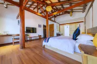 Xiaoqikong  ladongji Guesthouse Hotels in Libo