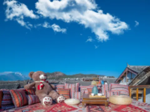 Lijiang pure sunshine · panoramic view of the ancient city and snow mountain Hotels near Square Street