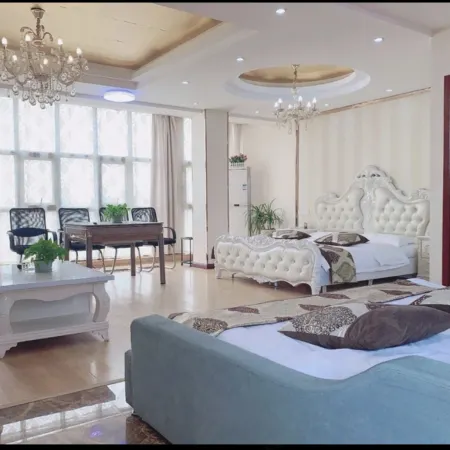 Honghu Xintiandi Business Hotel