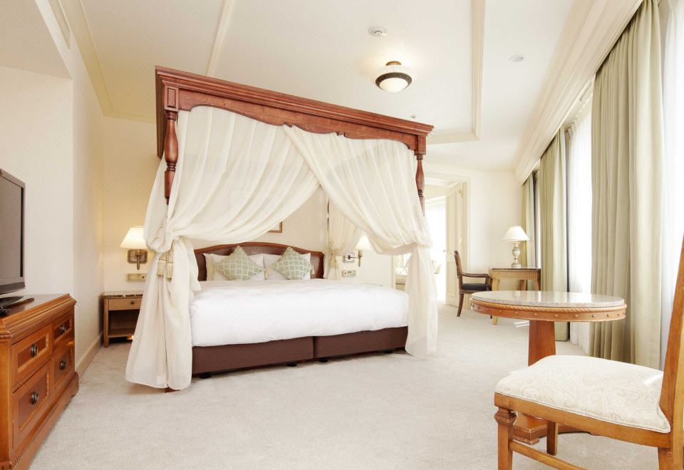 센다이 로얄 파크 호텔의 야외 정원