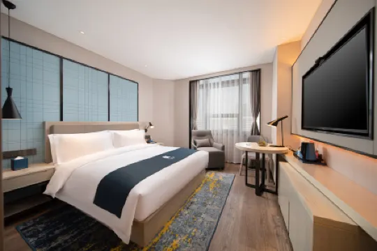 Echarm Hotel (Shenyang North Railway Station Subway Station)