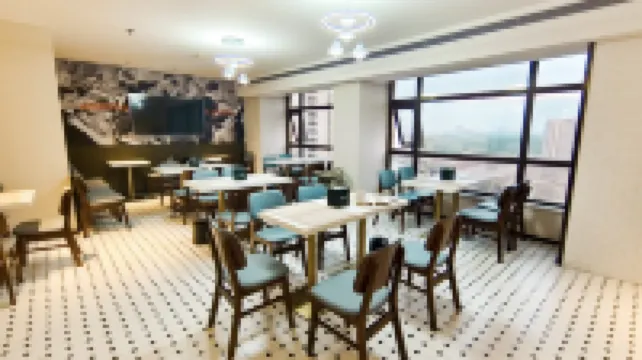 City Selection Hotel (Fuyang East High-speed Railway Station)