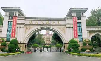Qingyuan Hengda Gulong huangteng hot spring villa