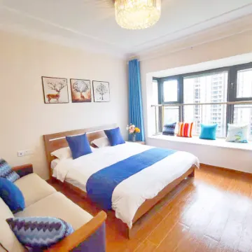 Qin'aida Holiday Apartment Hotels near Golden Beach