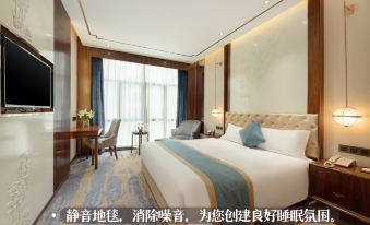 Wanyi Qingqin Hotel