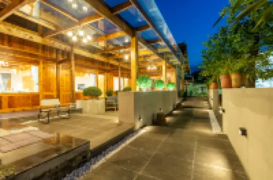 Junjing distillery·Shunheyuan فنادق في 