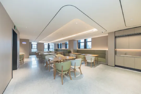 JI Hotel (Hangzhou Linping Yintaicheng Subway Station) Отели рядом с достопримечательностью «Zhongdu Square»