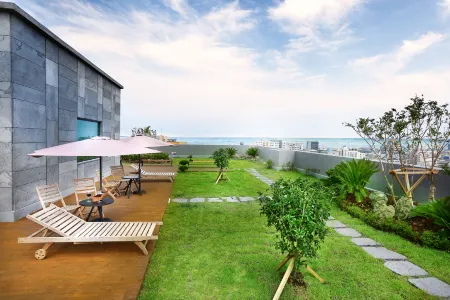 Hotel the One Отели в г. Чеджу