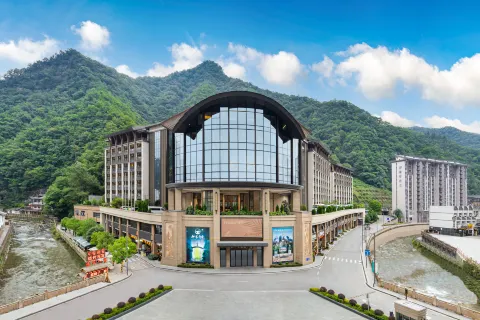 Kande Grand Land Hotel