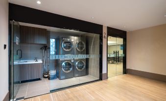 Hanting Hotel (Communication University of Beijing Subway Station)