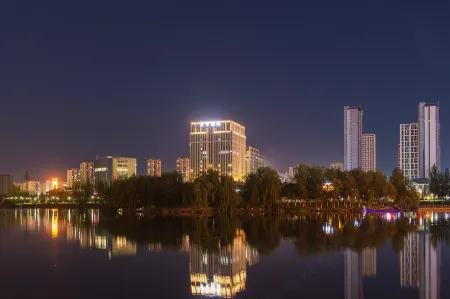 JI Hotel (Lanzhou Zhongchuan Airport) Отели рядом с достопримечательностью «Dinosaur Kingdom»