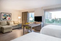 Hampton Inn & Suites by Hilton Miami Wynwood Design District Hotels near Wynwood