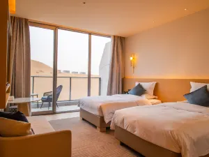 Desert Star Hotel