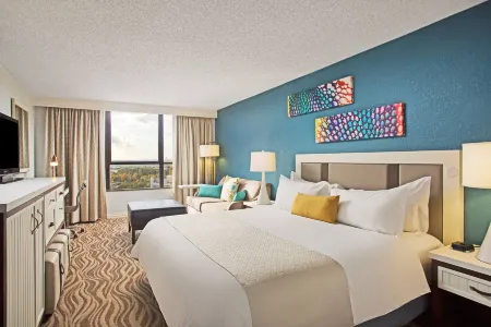 Wyndham Lake Buena Vista Resort Disney Springs® Resort Area Отели рядом с достопримечательностью «Characters in Flight»