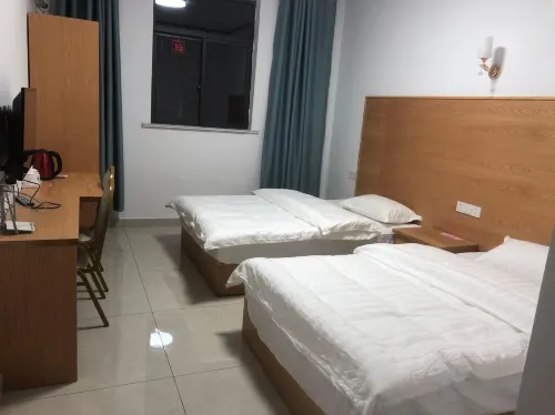 Baoying Youyi Hotel