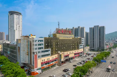 Chuangyi Jia Famile Hotel (Taizhou Luqiao Shili Changjie Zhongsheng Branch) Отели рядом с Аэропорт Хуанъянь