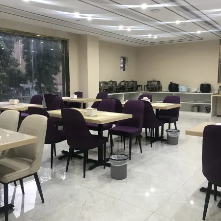Li Feng Hotel (Boluo Tianhong Shopping Center Store)