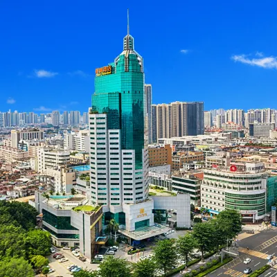 Hotel Silverland Hotel dekat Stadion Dongguan