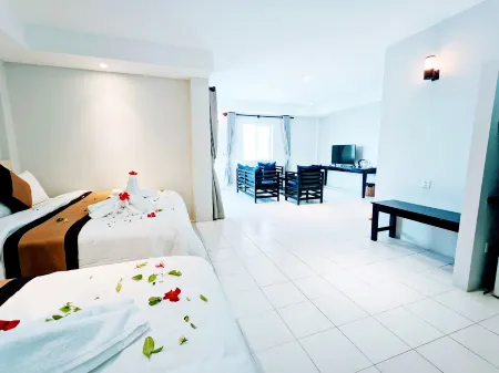 Mary Beach Hotel & Resort Отели в г. Krabey Island