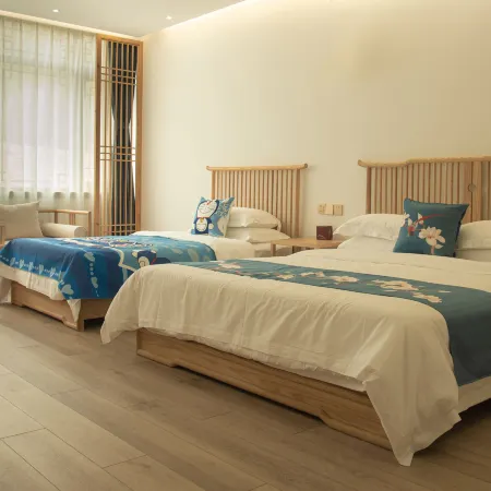 Zhimi Mountain Residence Tourist Resort