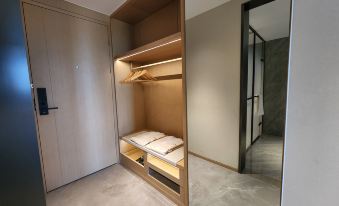 Xinyang Wenxin Chacun Resort Hotel