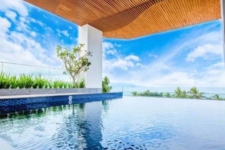 Queen Ann Nha Trang Hotel