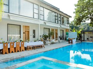 Tonglu jet lag homestay