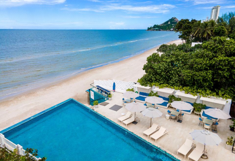 hotel overvเดอะร็อค หัวหิน บีชฟรอนท์ สปา รีสอร์ทiew picture