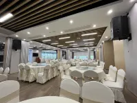 Pengxi Shenhuxi City Culture Hotel Hôtels à : Pengxi
