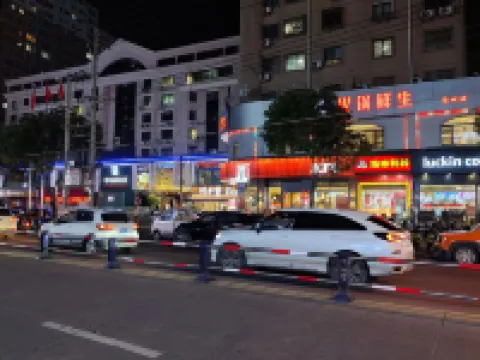 Longyi Business Hotel