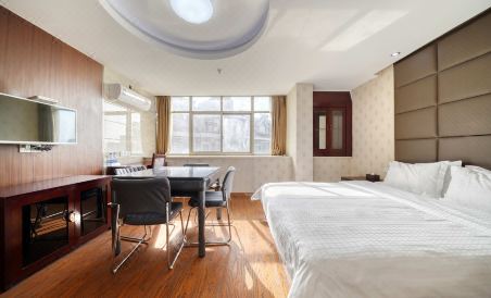 Fenglinge Hotel (Wuning Bridge) - Housity