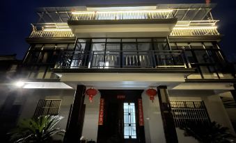 Yue pai Qing she min su