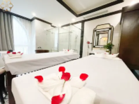 Cửa Đông Luxury Hotel Các khách sạn ở Thành phố Vinh