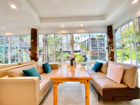 Pimbunya house Отели в г. Phibun Mangsahan