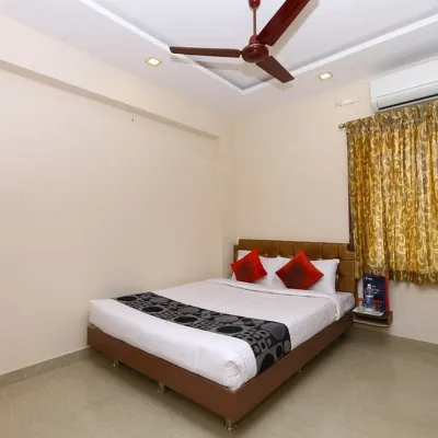 Sri Kamadhenu Residency Các khách sạn gần Bảo tàng Xe hơi Gedee