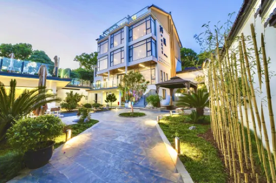 Suzhou Moyin Boutique Designer B&B (Xishan Scenic Area Branch)