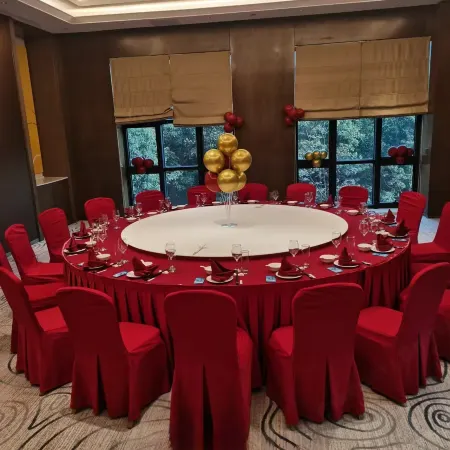 Zhenning Jinpu Hotel