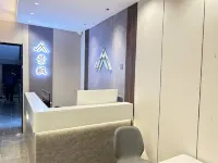 โรงแรมธีมภาพยนตร์จิงเฟิง (สาขา มหาวิทยาลัยชานซี สถานีใต้ไท่หยวน) - ที่มีที่จอดรถ