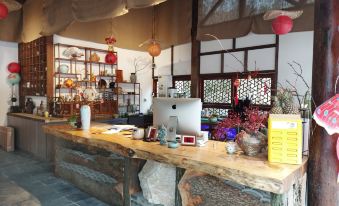 Chengdu Xiaoya bathing pool B&B