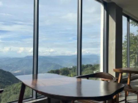 180 degree mountain view boutique vacation homestay at a glance فنادق في شينبينغ