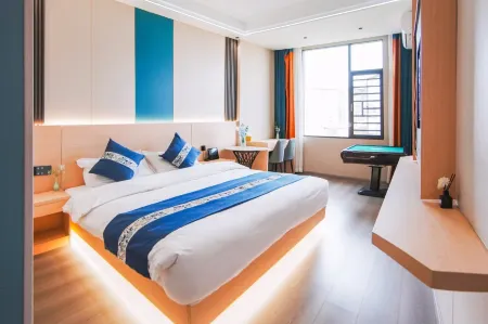 Yuanmou Park Hotel Отели рядом с достопримечательностью «Liangshan Passenger Transport Terminal»