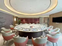 Wenfeng Hotel (Liaohe East Road)