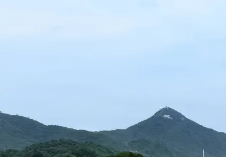 Shenzhen Shi Yu Homestay Отели рядом с достопримечательностью «Международная прибрежная туристическая зона Сичонг»