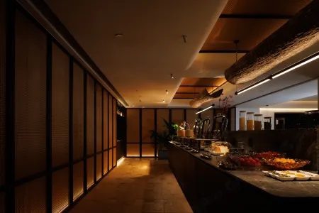 Eazz Hotel (Hondlon District, Baotou) Отели рядом с достопримечательностью «A'erding Botanical Garden»