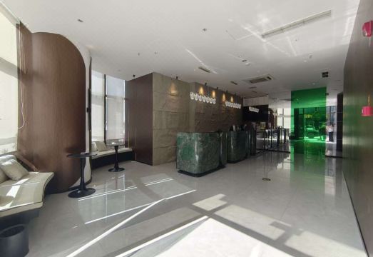 Orange Luxury Hotel의 세련된 인테리어