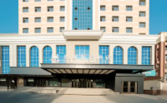 Greentown Hotel (Aksu Jinhuan Plaza Branch)