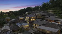 Zucha Homestay (Jingmai Mountain Ancient Tea Forest) - balcone